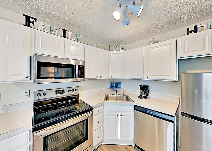 Jocelyn Manor Apartment *